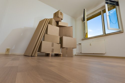 Packing and loading support for a South Kensington house move