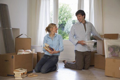Preparation and loading checklist for a South Kensington moving van