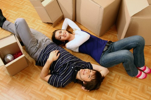 South Kensington moving support for homes and offices